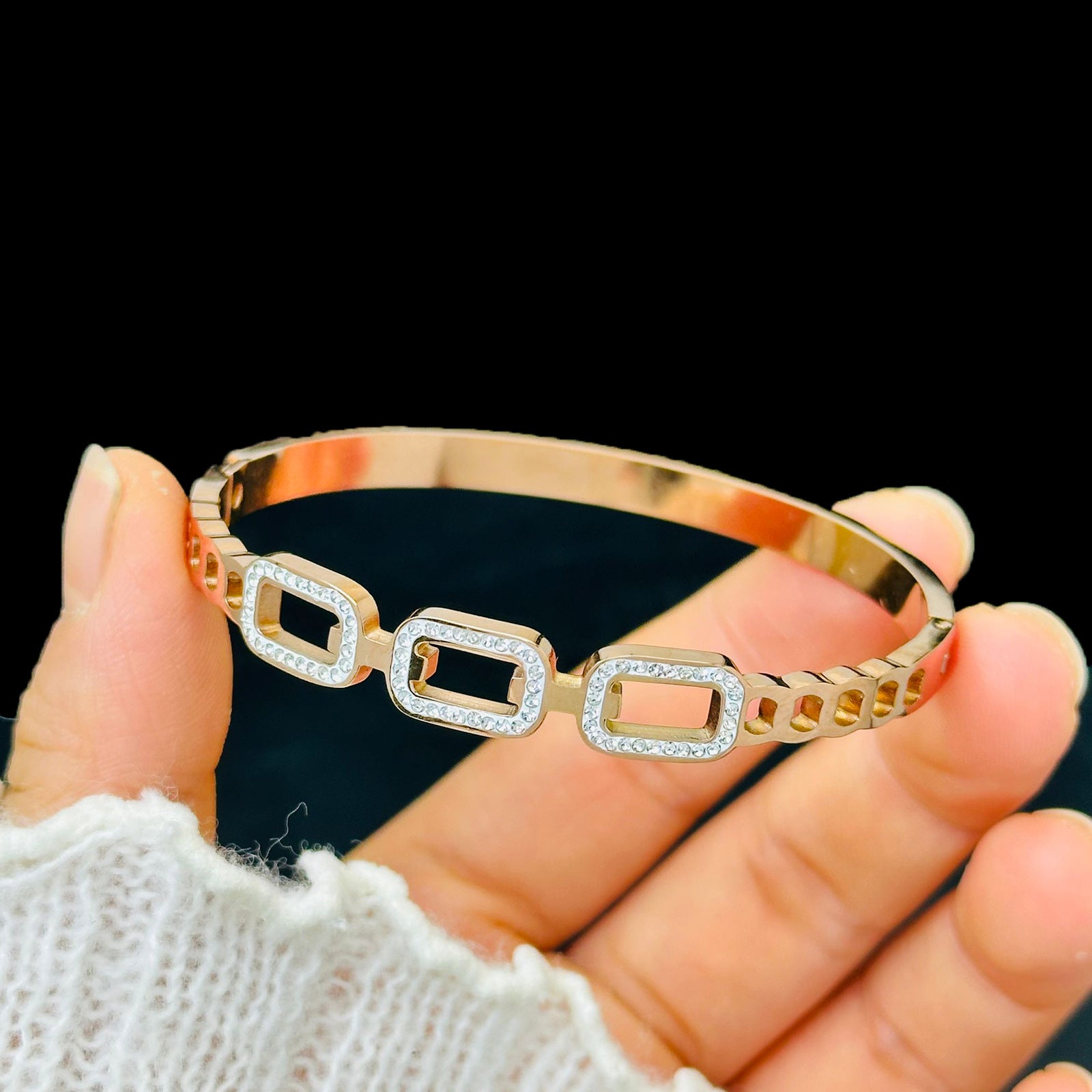 Ocean's Melody - Bracelets
