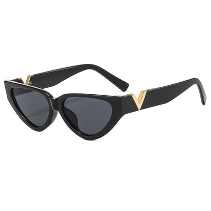 Fashion Forward Frames - Sunglasses