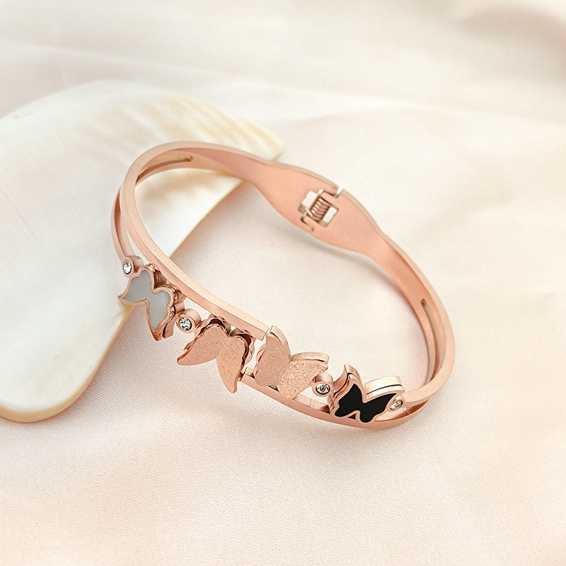 Golden Petal - Bracelets