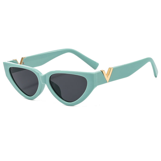 Fashion Forward Frames - Sunglasses