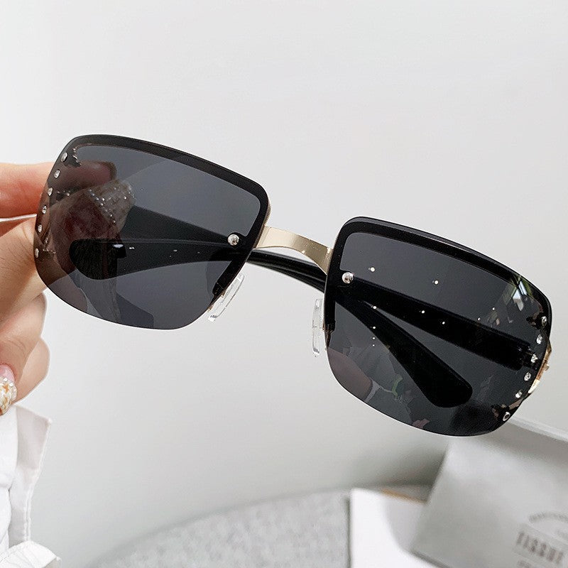 Elegance Shades - Sunglasses